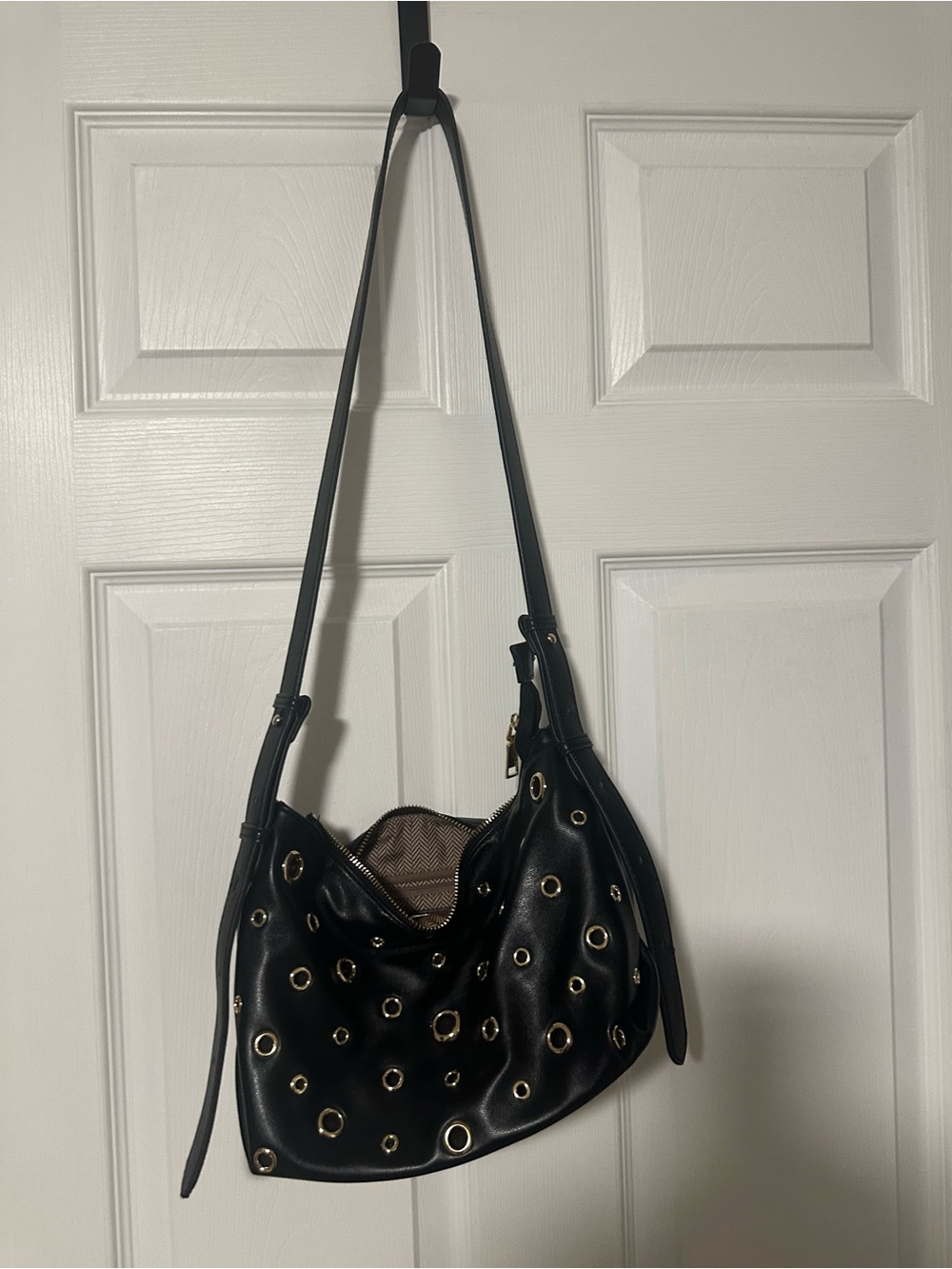 Black Grommet Shoulder Bag - Unbrandedc